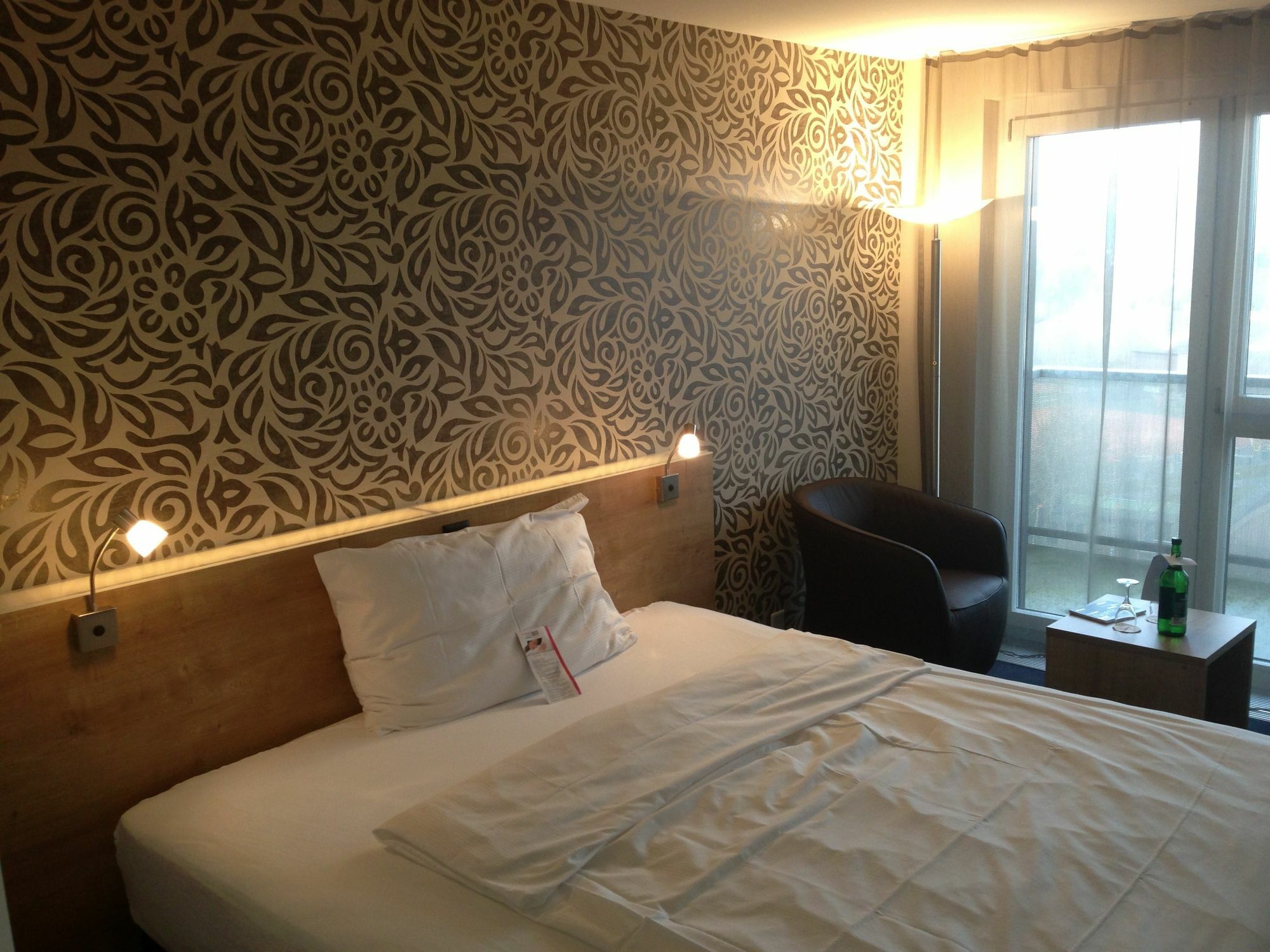 Aarau West Swiss Quality Hotel Oberentfelden Exteriör bild